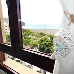 Seaside Apartment *
